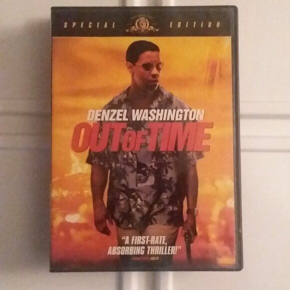 Two Films: Out of Time & The Rundown - Picture 6 of 7